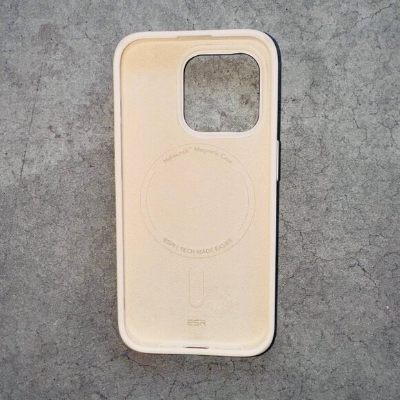 ESR Mobile Silicone Case for iPhone 15+ with MagSafe, Supports Magnetic Charging - Picture 2 of 5